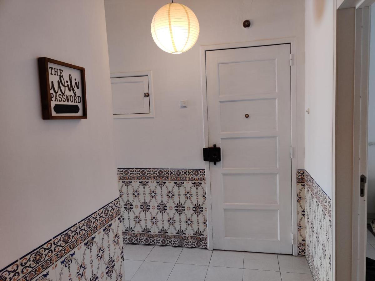 Vasco Santana Guesthouse Odivelas  Extérieur photo
